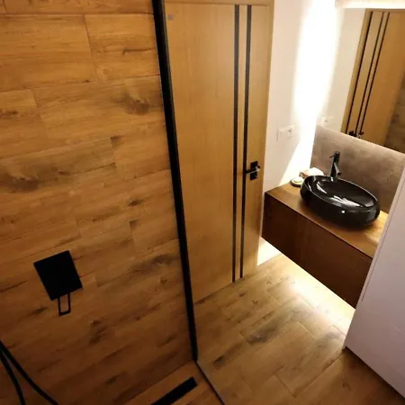 Lakeside With Sauna And Pool Chalet *