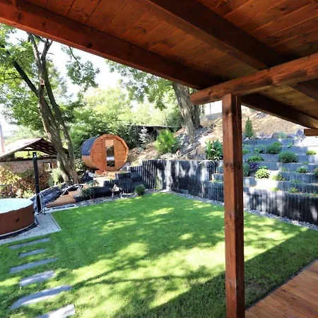 Lakeside With Sauna And Pool Moravany nad Vahom