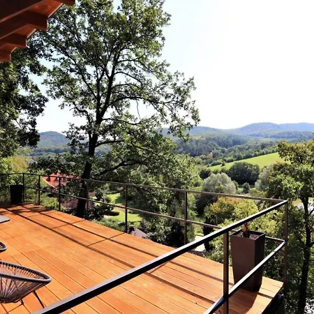 Chalet Lakeside With Sauna And Pool *